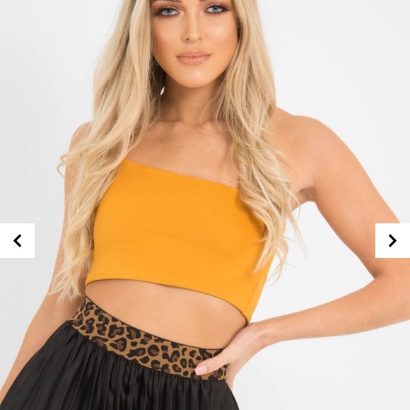 Rebellious Fashion one strap crop top - Picture 5 of 5